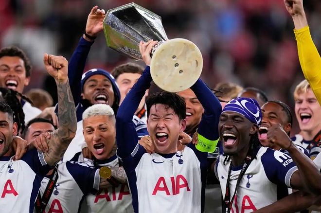 爱游戏官方-包含比利时碾压拜仁，孙兴慜送出助攻的词条