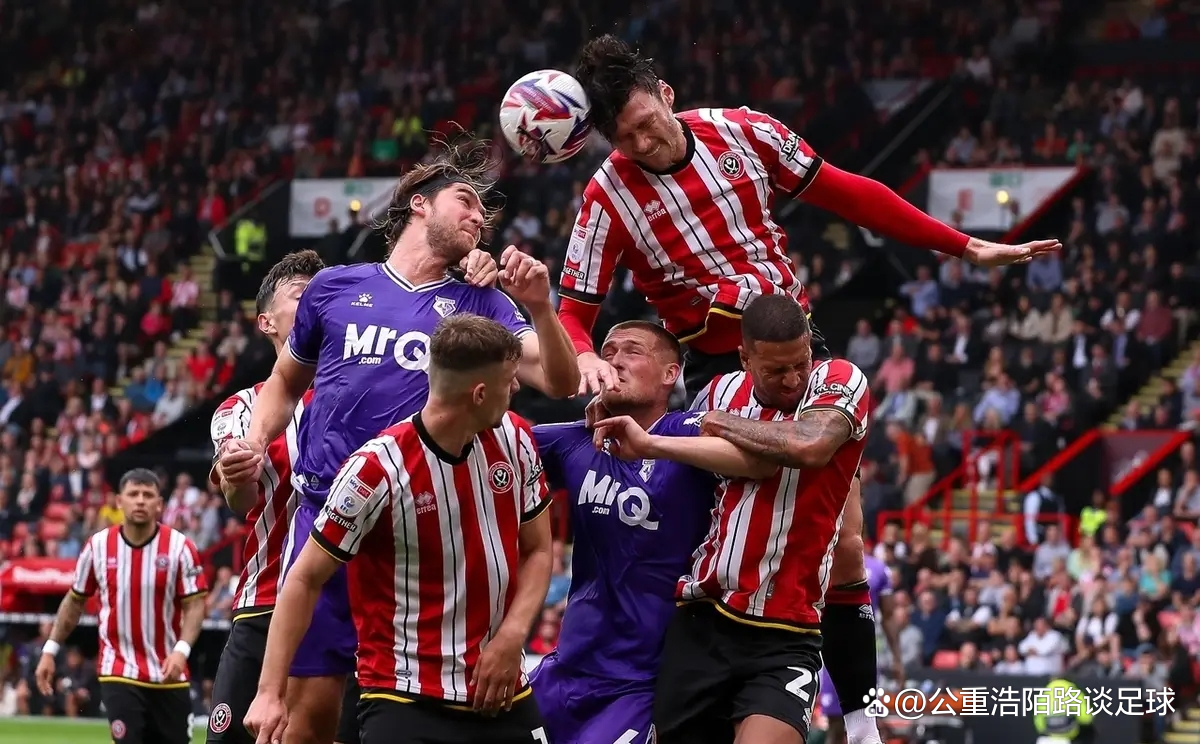 英超决赛震撼开打,巅峰对决引爆全场 英超决赛震撼开打,巅峰对决引爆全场