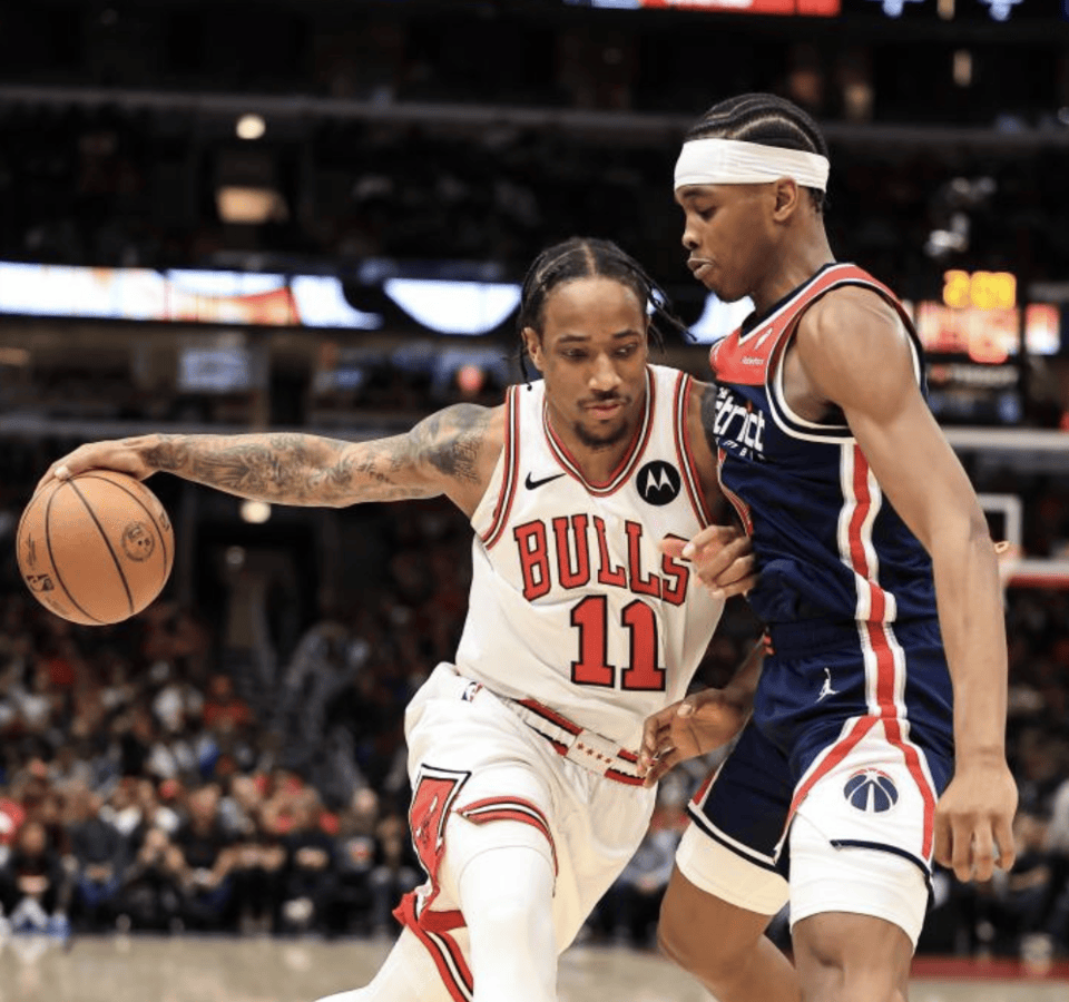 勇士轻取浙江队，德罗赞带队取胜