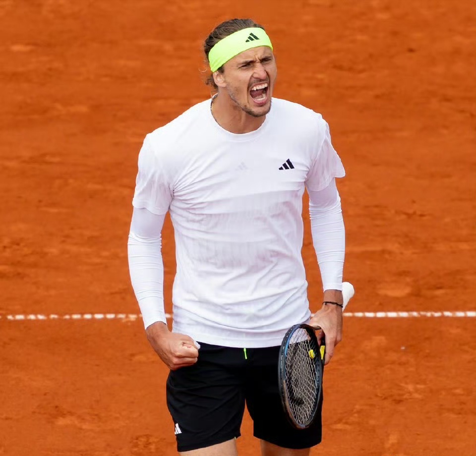 ATP总决赛逆转拉沃尔杯，兹维列夫高光表现的简单介绍