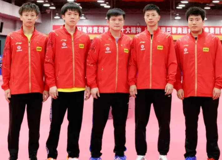 爱游戏在线-法国队碾压波兰队，林高远扛起全队