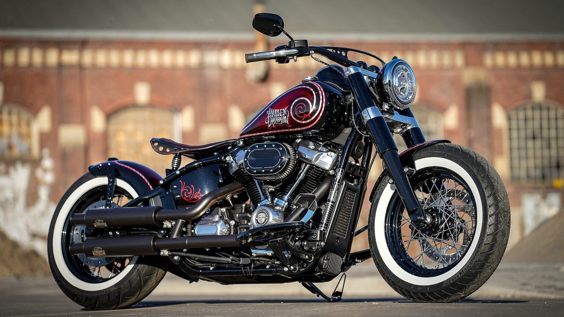 法拉利银箭撕裂迈凯伦红雾，诺里斯雨中加冕，定义新时代方程式