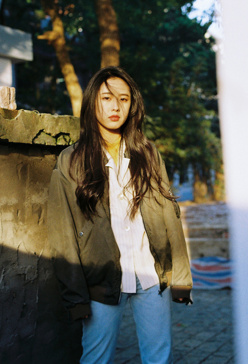 隐形指挥家，哈利伯顿如何用无声的节拍器，让上海队奏响逆袭雄鹿的交响