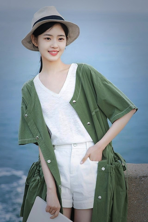 唯一的夜晚与唯一的他,当赛道轰鸣遇见球场绝杀