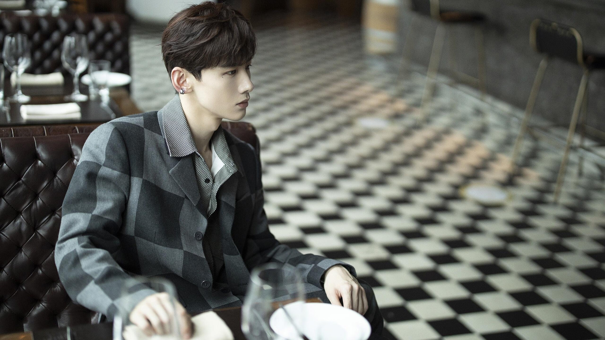 锁死对手，迪马利亚在墨西哥vs喀麦隆中的防守奇迹